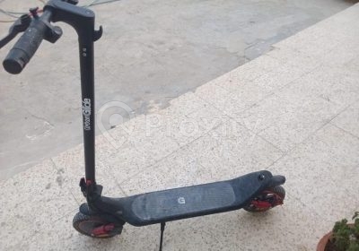 Trottinette électrique UrbanGlide Ride 85 Pro d’occasion à Boumardes
