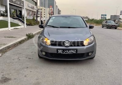 Volkswagen Golf 6 TDI 2012 grise vue de face à vendre à Tunis