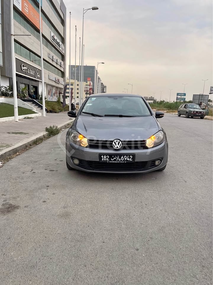 Volkswagen Golf 6 TDI 2012 automatique à vendre à Tunis – 30800 DT