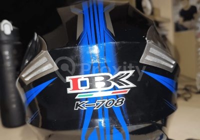 Casque moto IBK K-708 neuf noir et bleu à vendre à Enkhilet