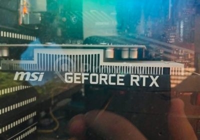 Carte graphique GeForce RTX 3050 du PC Gamer d’occasion à Cité Ennasr