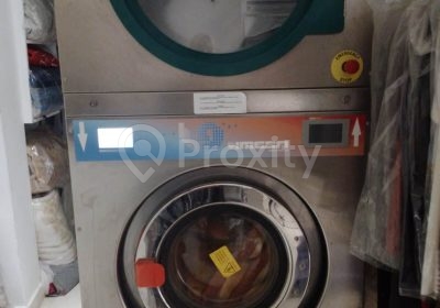 Équipement professionnel de lavage et séchage pour pressing en Tunisie
