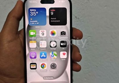 iPhone 15 256 Go bypass en excellent état à vendre à Kairouan