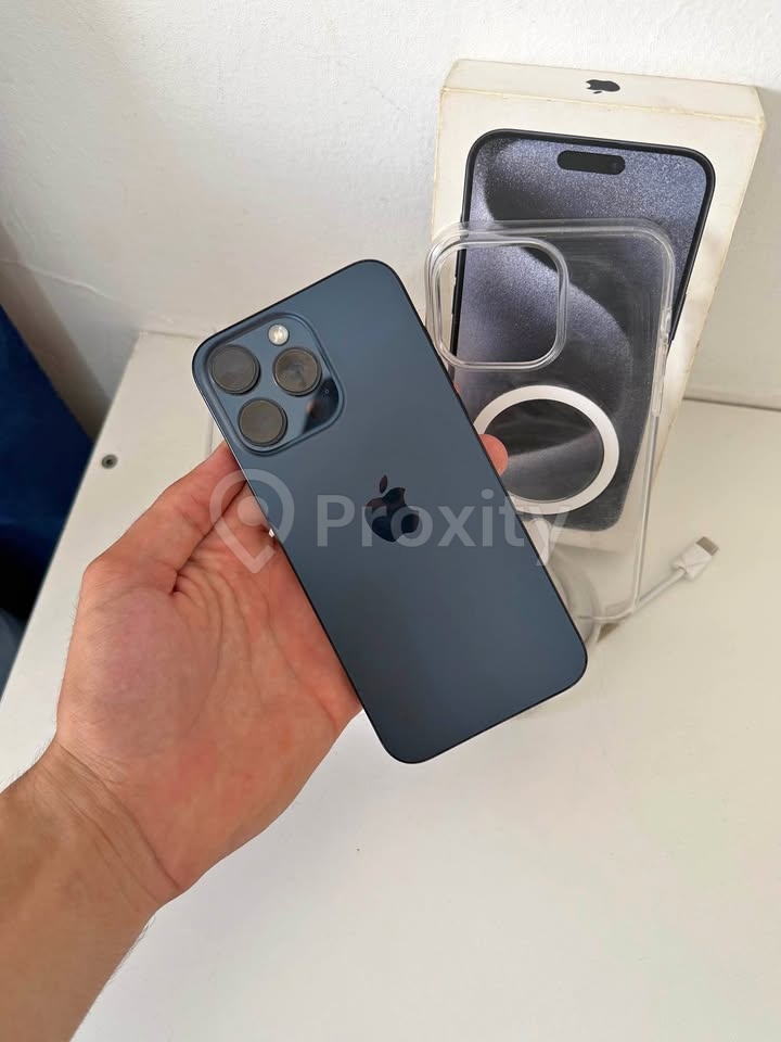 iPhone 15 Pro Max presque neuf à El Mourouj – 2200DT