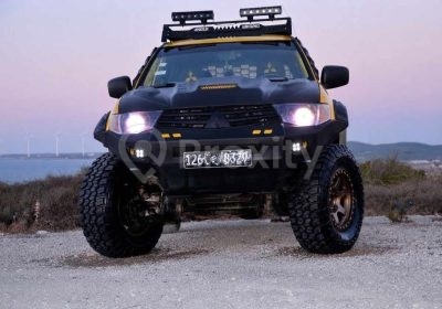 Mitsubishi L200 Sportero 2007 diesel d'occasion vu de face à El Haouaria