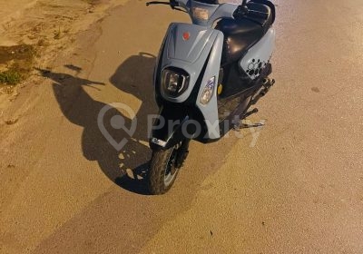 Pista HR 110 cc d’occasion à Tunis vu de trois quarts avant