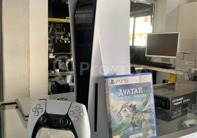 PS5 version disque d’occasion avec manette DualSense originale et jeu Avatar Frontiers of Pandora à Tunis