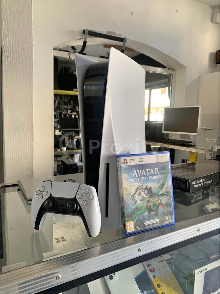 PS5 version disque avec manette originale et Avatar à Tunis – 1400 DT