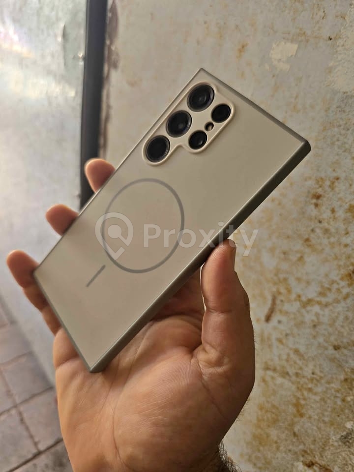 Samsung Galaxy S23 Ultra 256 Go / 12 Go RAM à Bizerte – 980 DT