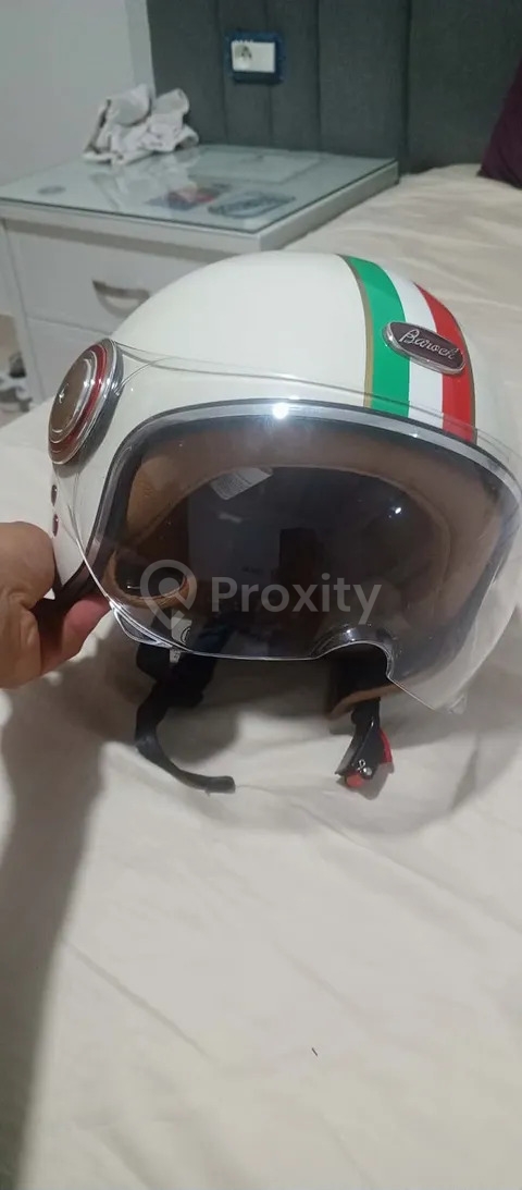 Casque moto jet neuf taille L 59–60 cm importé d'Italie à Sfax – 380 DT