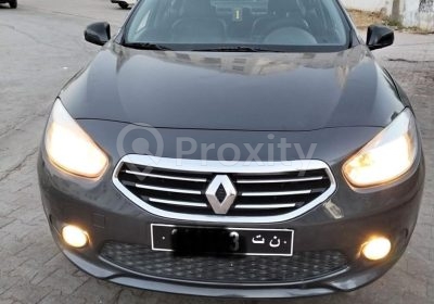 Renault Fluence 1.6 essence automatique 2014 à La Soukra